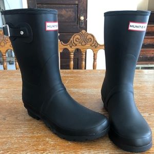 Hunter boots NWT Size 9
